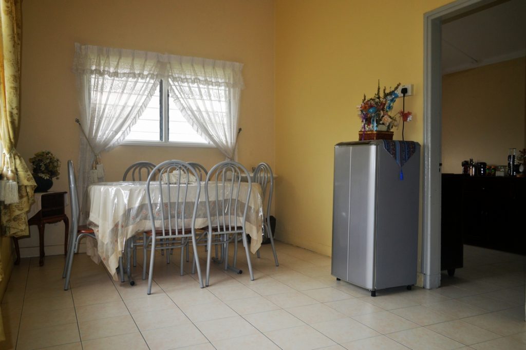 i2-diningarea