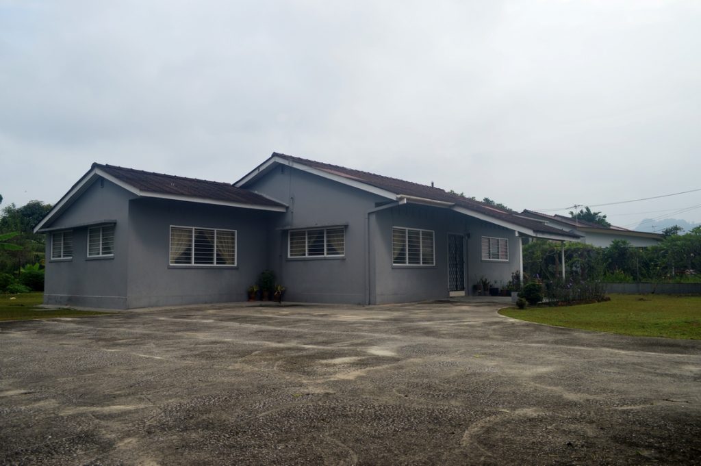 i2-outside#1
