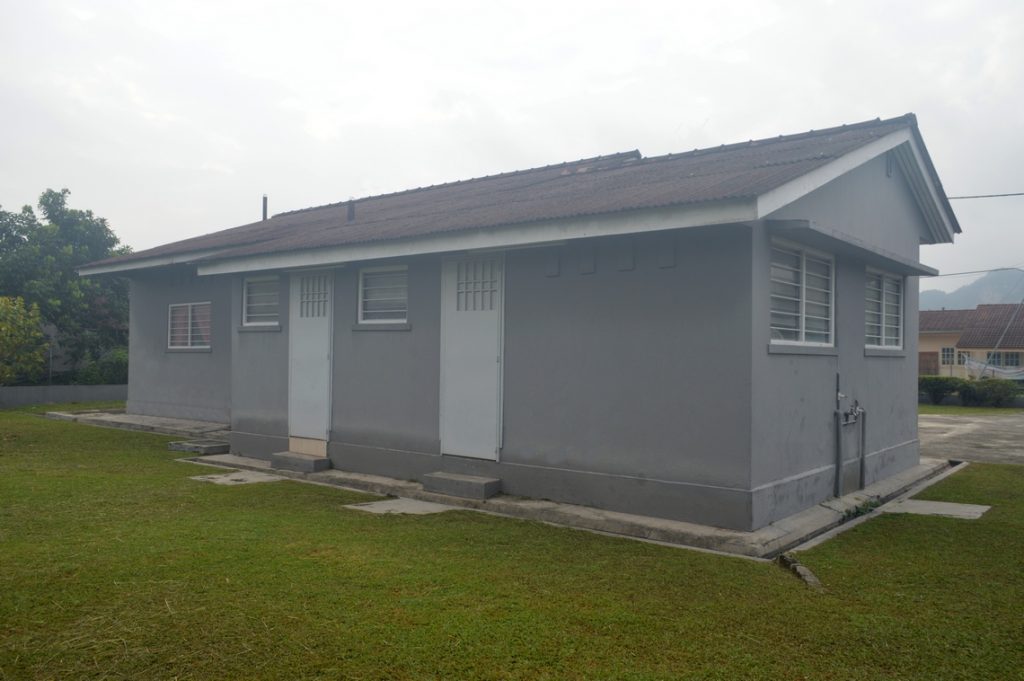i2-outside#4